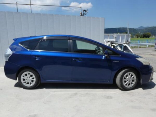 Ref:AUX-18926700 TOYOTA PRIUS ALPHA 2013 - Image 10