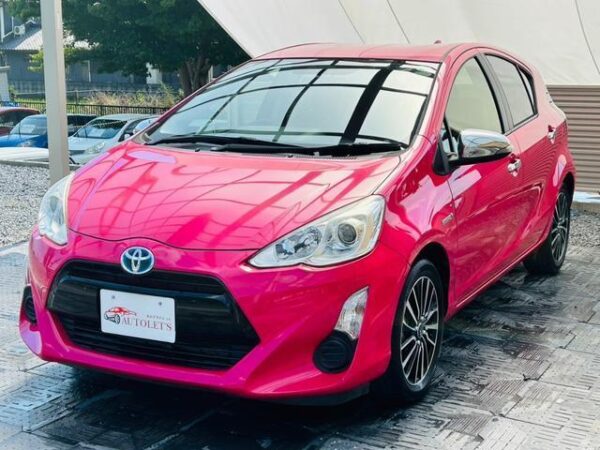 Ref:AUX-18933326 TOYOTA AQUA 2014