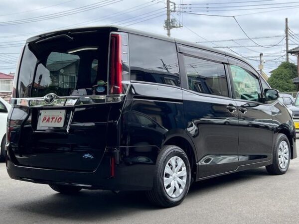 Ref:AUX-18933352 TOYOTA NOAH 2017 - Image 8