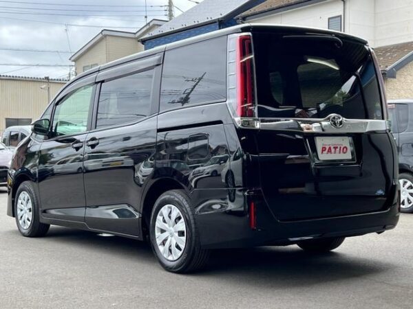 Ref:AUX-18933352 TOYOTA NOAH 2017 - Image 10