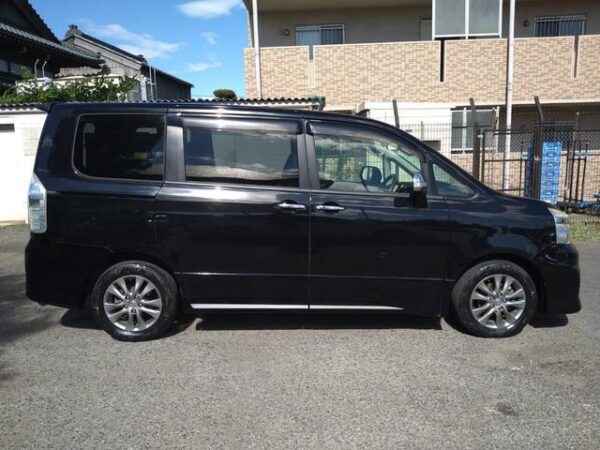 Ref:AUX-18934864 TOYOTA VOXY 2014 - Image 4
