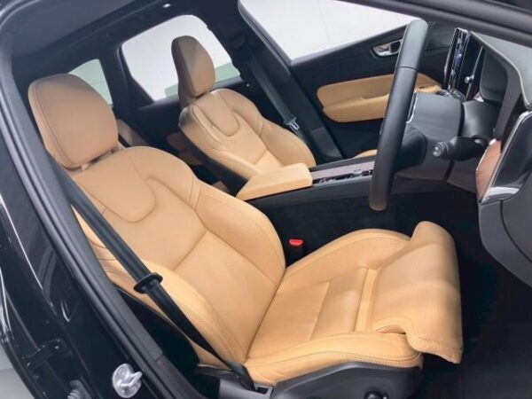 Ref:AUX-18938241 VOLVO XC60 2023 - Image 3