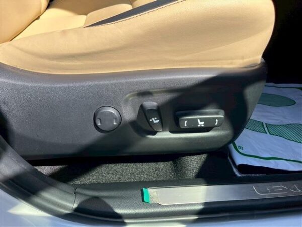 Ref:AUX-18942759 LEXUS NX 2016 - Image 18