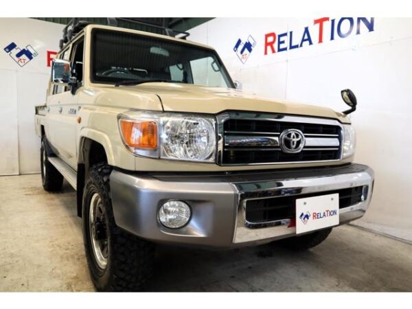 Ref:AUX-18943881 TOYOTA LAND CRUISER 70 2015