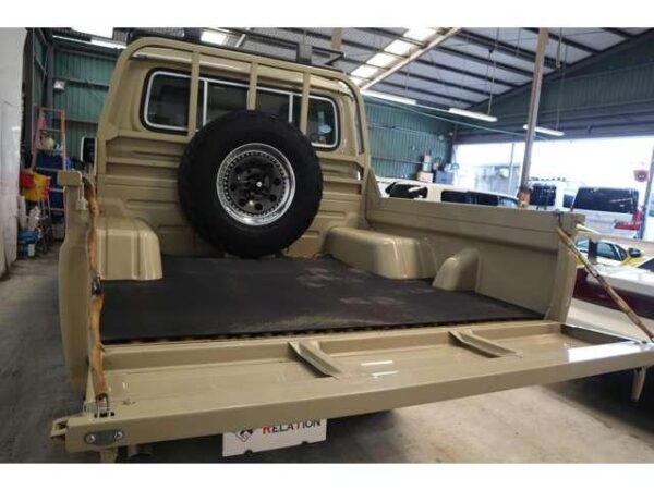 Ref:AUX-18943881 TOYOTA LAND CRUISER 70 2015 - Image 8