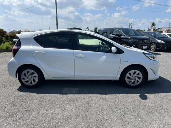 Ref:AUX-18957289 TOYOTA AQUA 2020 - Image 4