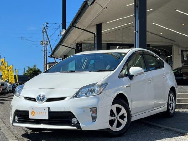 Ref:AUX-18963848 TOYOTA PRIUS 2015