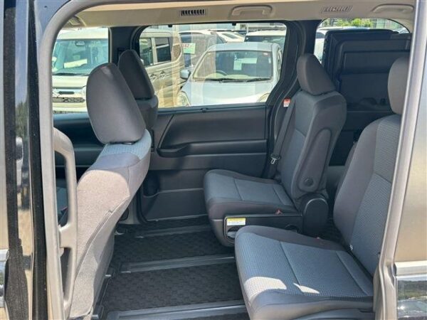 Ref:AUX-18967860 TOYOTA NOAH 2024 - Image 11