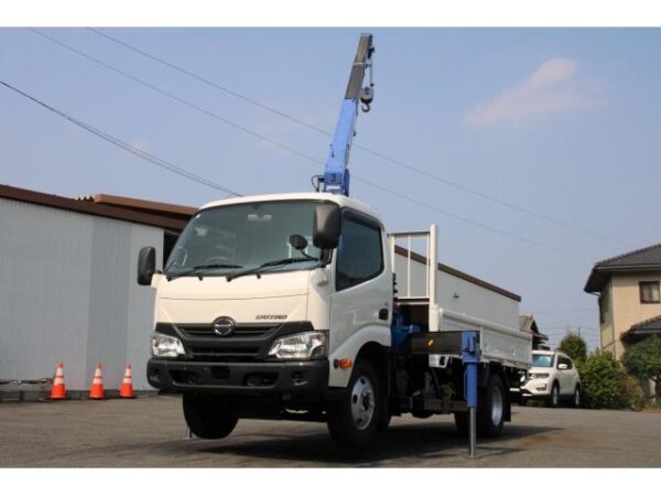 Ref:AUX-18971495 HINO DUTRO 2017