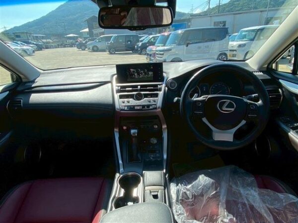 Ref:AUX-18971523 LEXUS NX 2018 - Image 2