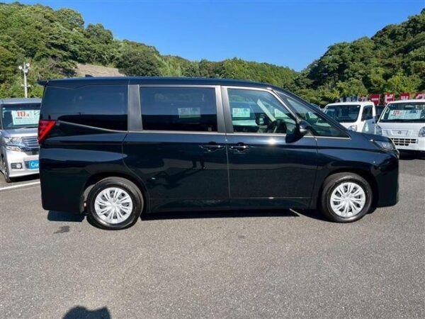 Ref:AUX-18971525 TOYOTA NOAH 2024 - Image 13