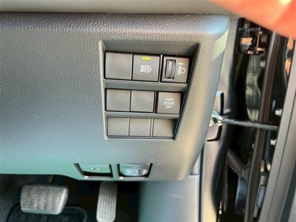 Ref:AUX-18971525 TOYOTA NOAH 2024 - Image 18