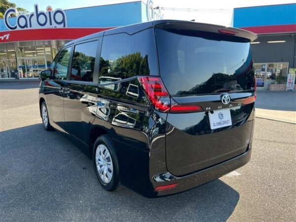 Ref:AUX-18971525 TOYOTA NOAH 2024 - Image 10