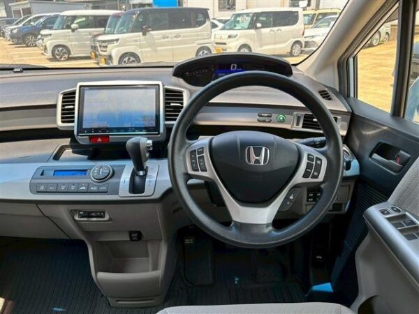 Ref:AUX-18971526 HONDA FREED HYBRID 2015 - Image 16