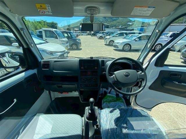 Ref:AUX-18971527 NISSAN CLIPPER TRUCK 2025 - Image 2