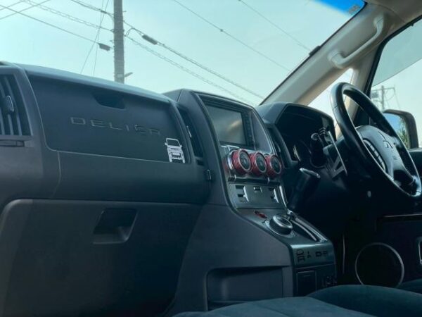 Ref:AUX-18971563 MITSUBISHI DELICA D:5 2007 - Image 17