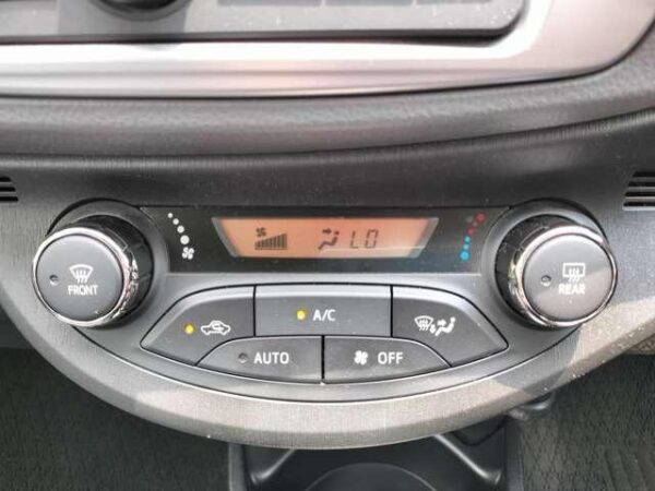 Ref:AUX-18971897 TOYOTA VITZ 2013 - Image 9