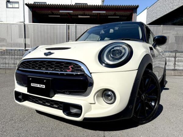 Ref:AUX-18985876 MINI MINI 2019