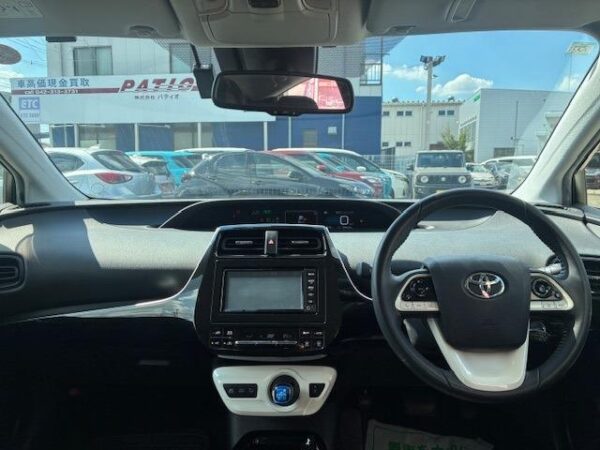 Ref:AUX-18992896 TOYOTA PRIUS 2018 - Image 2