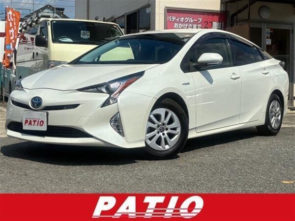 Ref:AUX-18992896 TOYOTA PRIUS 2018
