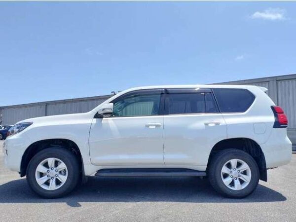 Ref:AUX-18997504 TOYOTA LAND CRUISER PRADO 2017 - Image 17