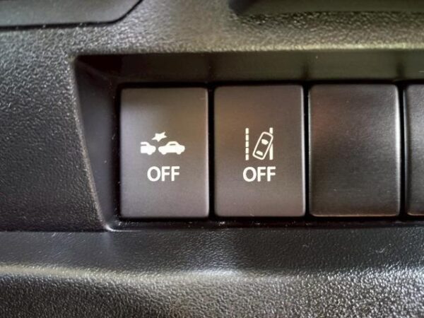Ref:AUX-18997511 SUZUKI JIMNY 2018 - Image 6