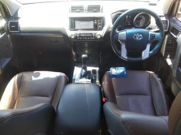 Ref:AUX-19000384 TOYOTA LAND CRUISER PRADO 2016 - Image 3