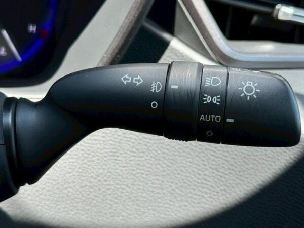 Ref:AUX-19010441 TOYOTA COROLLA TOURING 2020 - Image 12