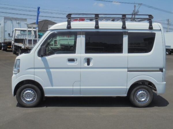 Ref:AUX-19011259 NISSAN CLIPPER VAN 2018 - Image 2