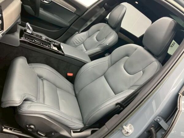 Ref:AUX-19011271 VOLVO V90 2022 - Image 6