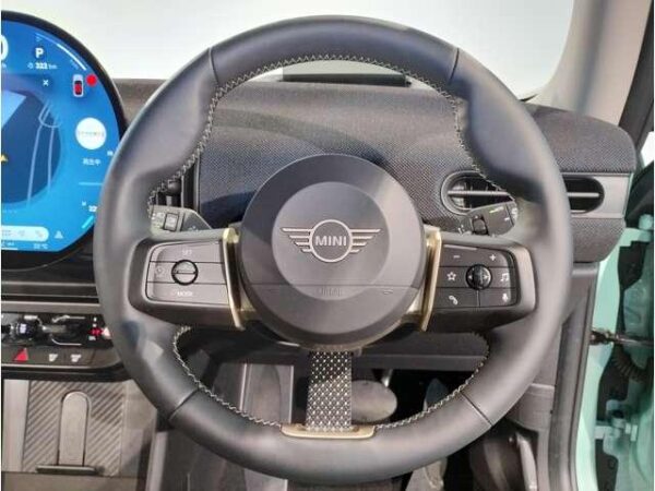 Ref:AUX-19014214 MINI MINI 2024 - Image 11