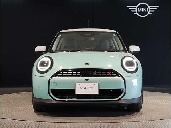 Ref:AUX-19014214 MINI MINI 2024 - Image 4