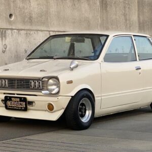 1976 Mazda Chantez white gasoline used car Japan export