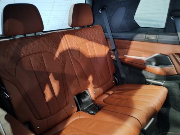 Ref:AUX-19018107 BMW X7 2021 - Image 12