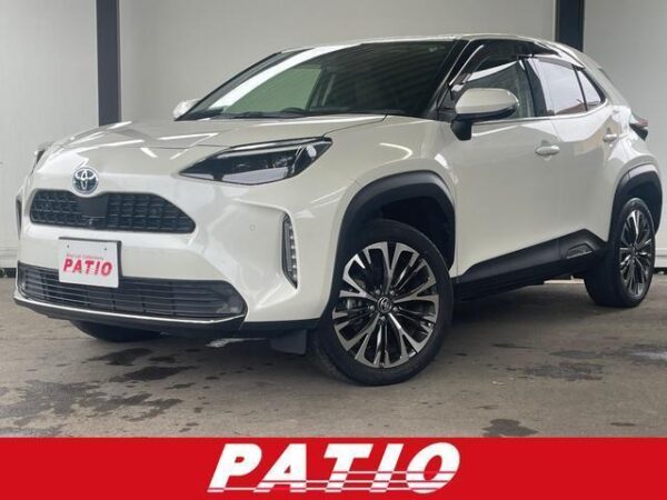 Ref:AUX-19021556 TOYOTA YARIS CROSS 2021