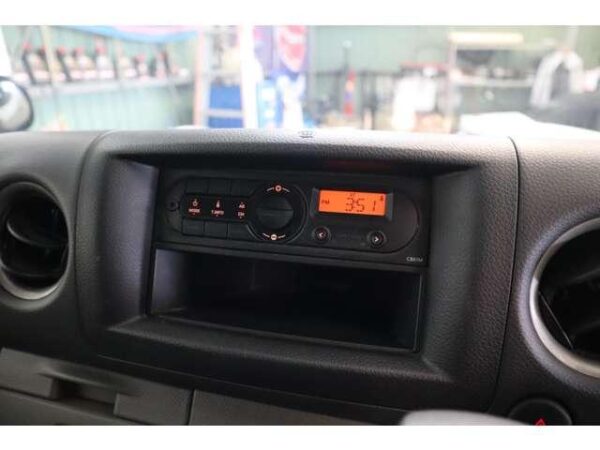 Ref:AUX-19022256 NISSAN NV350 CARAVAN VAN 2021 - Image 17