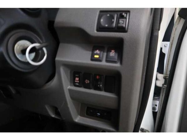 Ref:AUX-19022256 NISSAN NV350 CARAVAN VAN 2021 - Image 7
