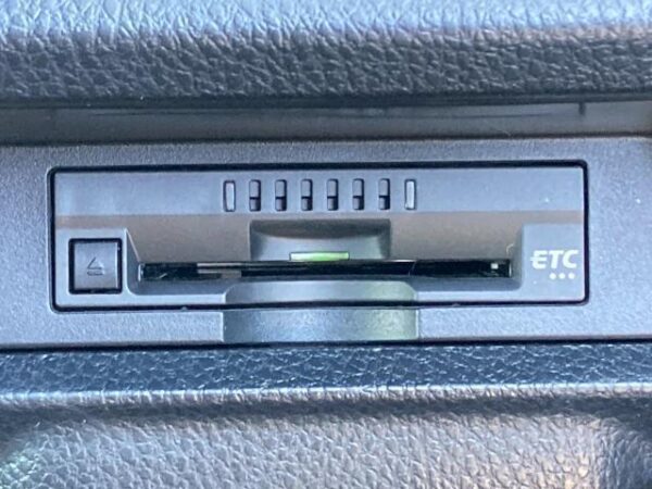 Ref:AUX-19024944 TOYOTA NOAH 2018 - Image 11