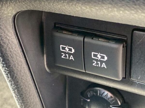 Ref:AUX-19024944 TOYOTA NOAH 2018 - Image 13