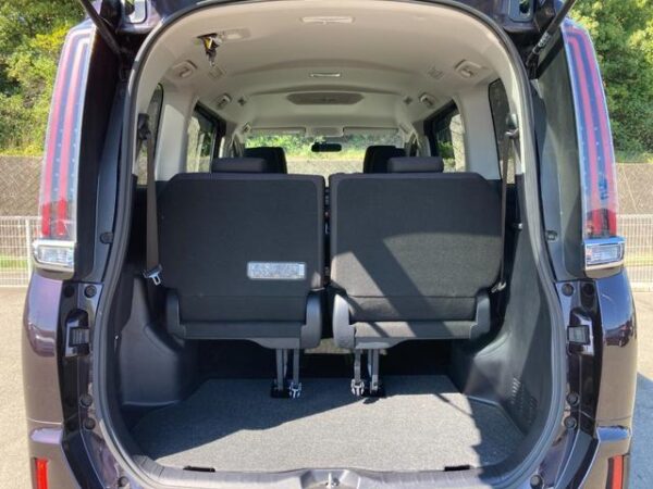 Ref:AUX-19024944 TOYOTA NOAH 2018 - Image 17