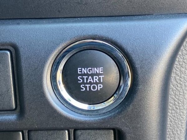 Ref:AUX-19024944 TOYOTA NOAH 2018 - Image 19