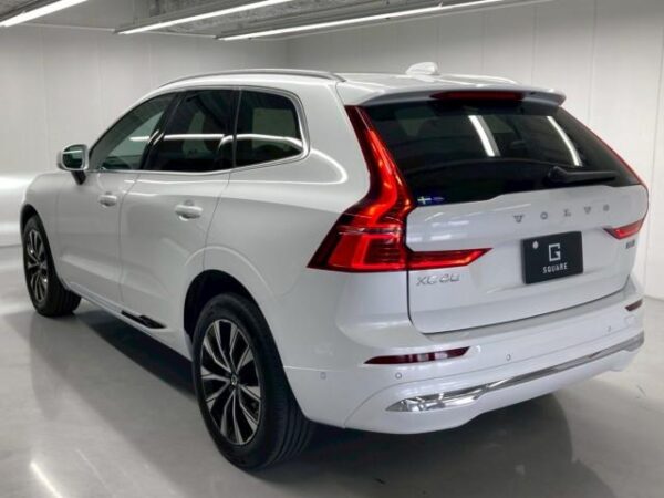 Ref:AUX-19026134 VOLVO XC60 2023 - Image 8