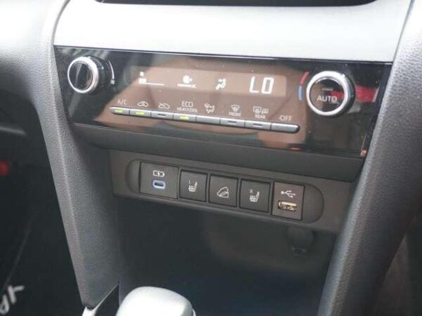 Ref:AUX-19030640 TOYOTA YARIS CROSS 2023 - Image 16