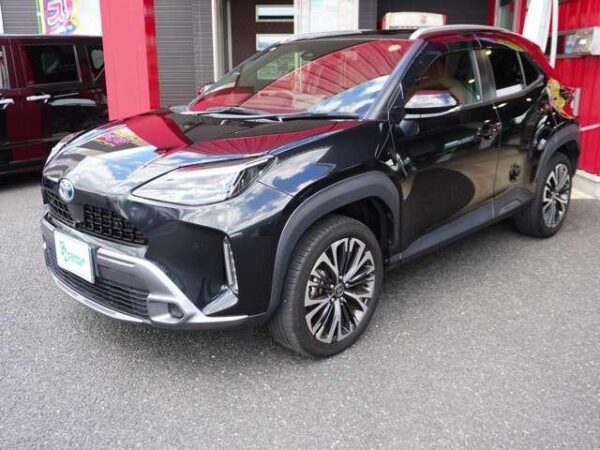 Ref:AUX-19030640 TOYOTA YARIS CROSS 2023