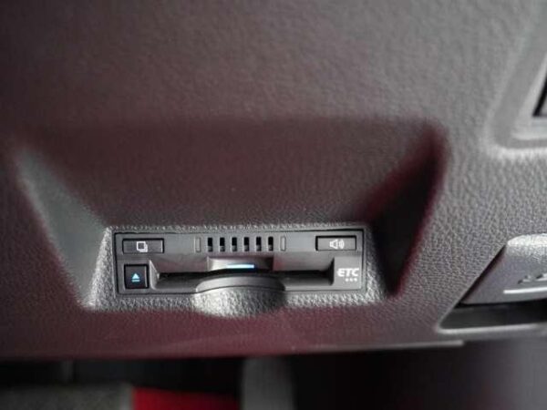 Ref:AUX-19030640 TOYOTA YARIS CROSS 2023 - Image 9