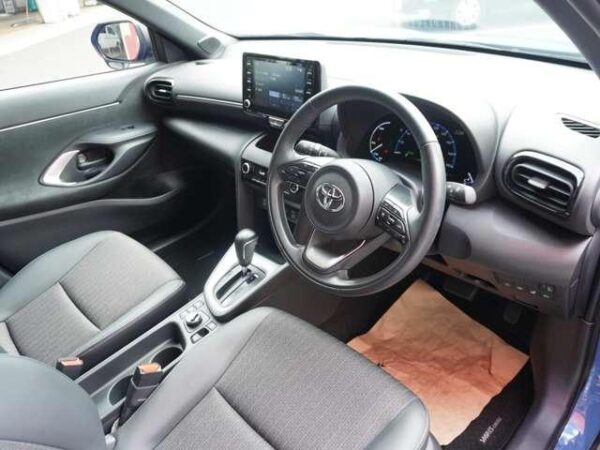 Ref:AUX-19030642 TOYOTA YARIS CROSS 2023 - Image 11