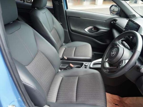 Ref:AUX-19030642 TOYOTA YARIS CROSS 2023 - Image 15