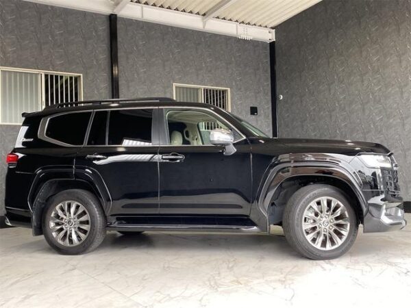 Ref:AUX-19036329 TOYOTA LAND CRUISER 2023 - Image 4
