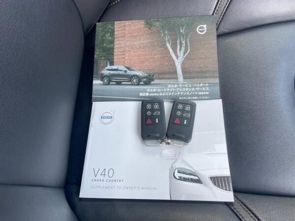 Ref:AUX-19040095 VOLVO V40 2019 - Image 11