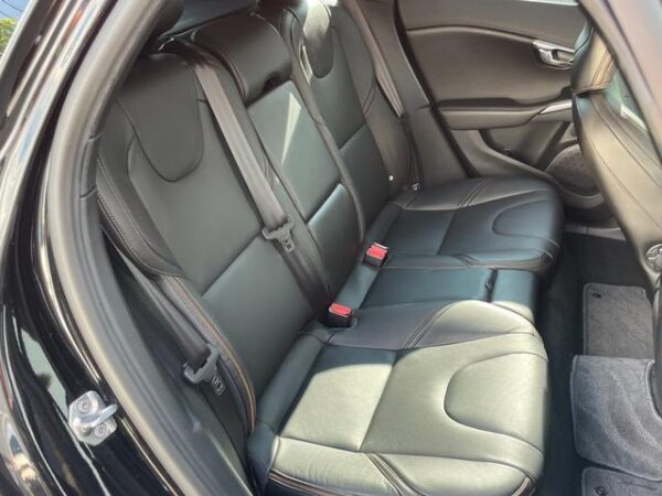 Ref:AUX-19040095 VOLVO V40 2019 - Image 8